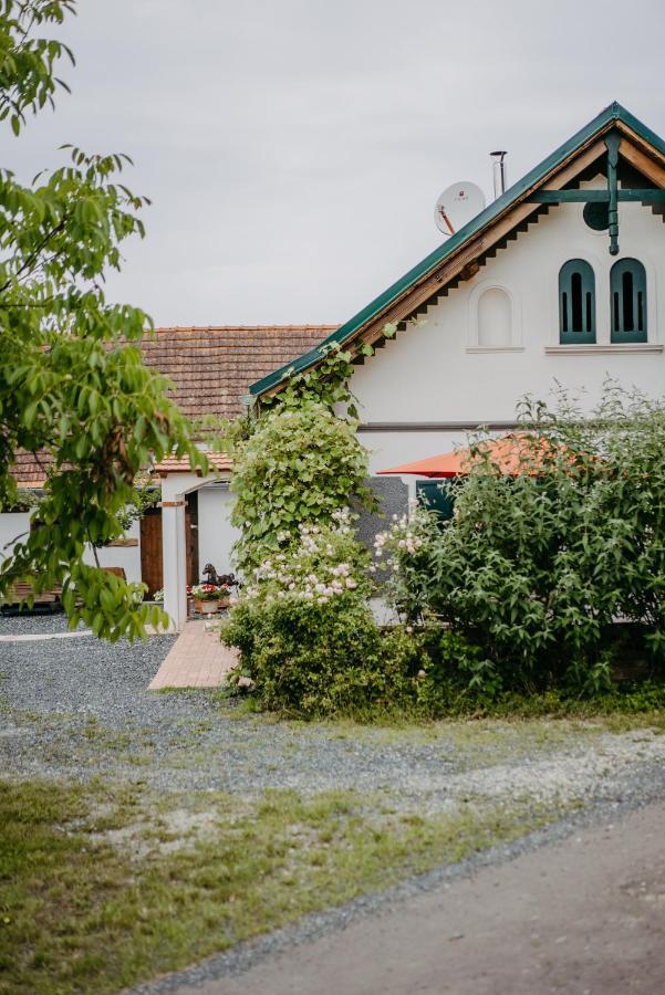 Апартаменты Landhaus Schaller Im Suedburgenland Maria Bild Экстерьер фото